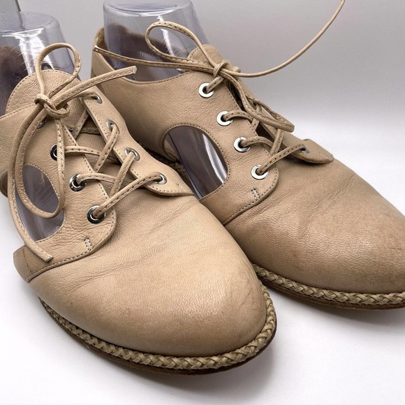 Stuart Weitzman Women’s Size 10 Tan almond Lace Up Leather Loafers Oxfords - Picture 4 of 16